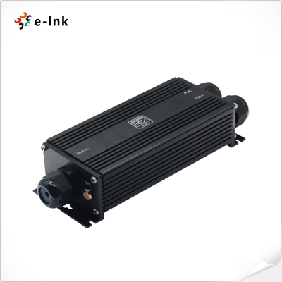 Extendor industriel PoE Gigabit IP67 étanche à l'eau (1 x entrée 2 x sortie)