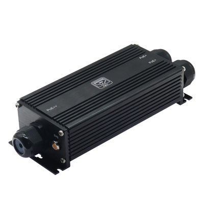Extendor industriel PoE Gigabit IP67 étanche à l'eau (1 x entrée 2 x sortie)