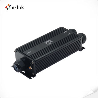 Extendor industriel PoE Gigabit IP67 étanche à l'eau (1 x entrée 2 x sortie)