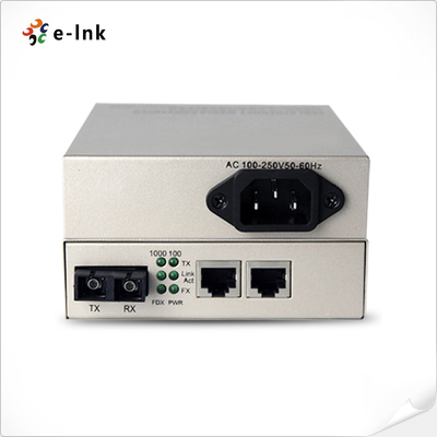 1 Port fibre + 2 ports UTP Convertisseur de média 10/100M avec alimentation intégrée
